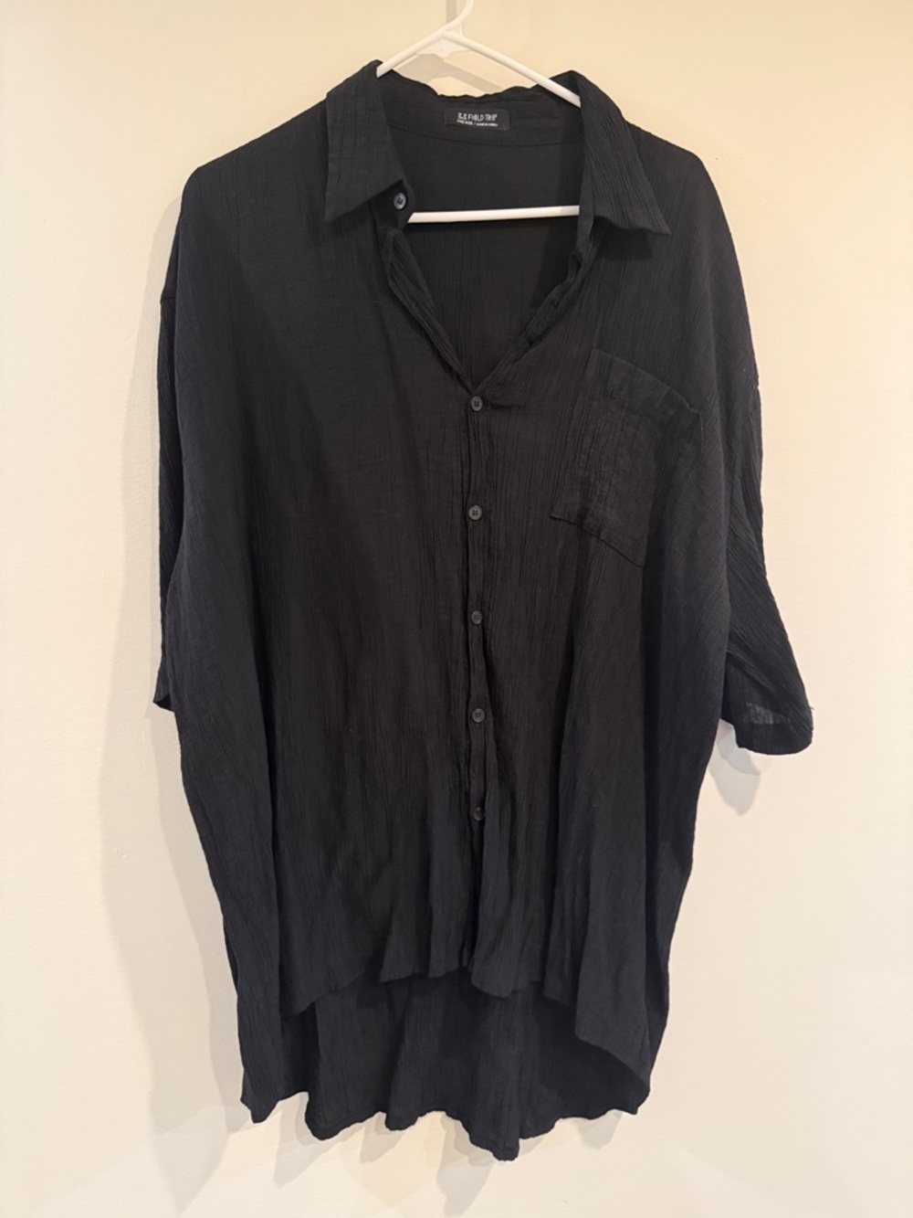 Men’s Black Casual Button-Down Shirt